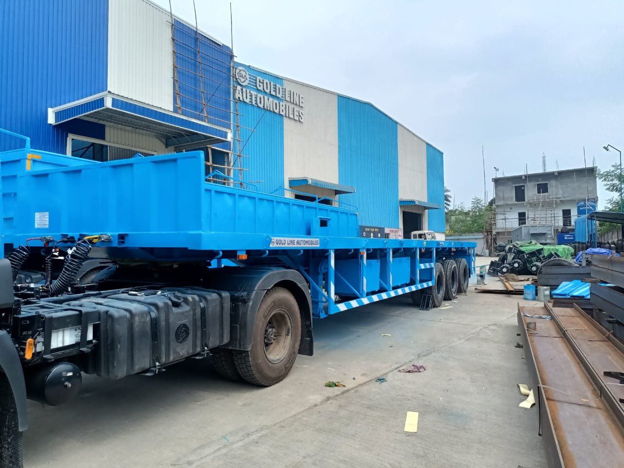 GoldLine Blue Flatbed Trailer side view